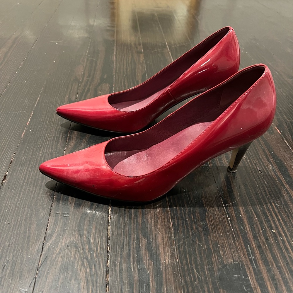 Red cole haan women’s 8.5 pumps!
